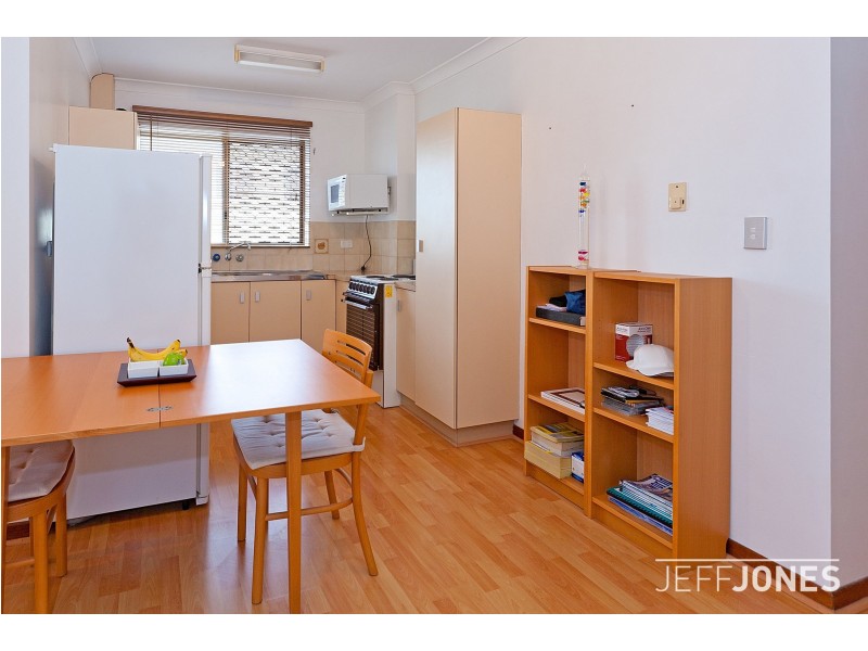 1/46 Nicklin Street, Coorparoo QLD 4151