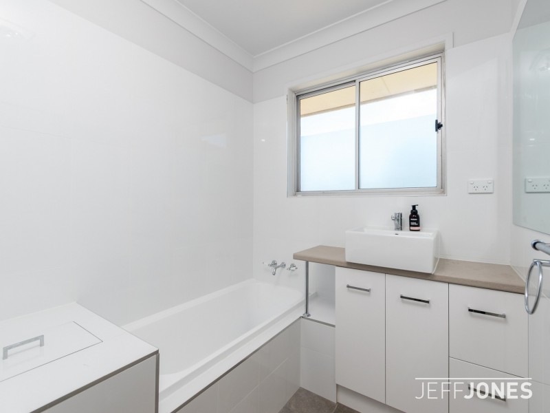 9 Joplin Street, Robertson QLD 4109