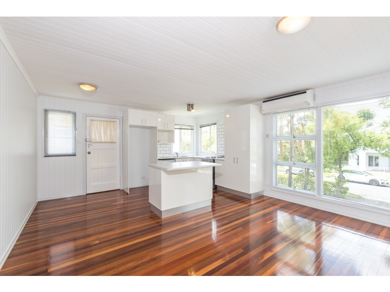 26 Arrunga Street, Coopers Plains QLD 4108