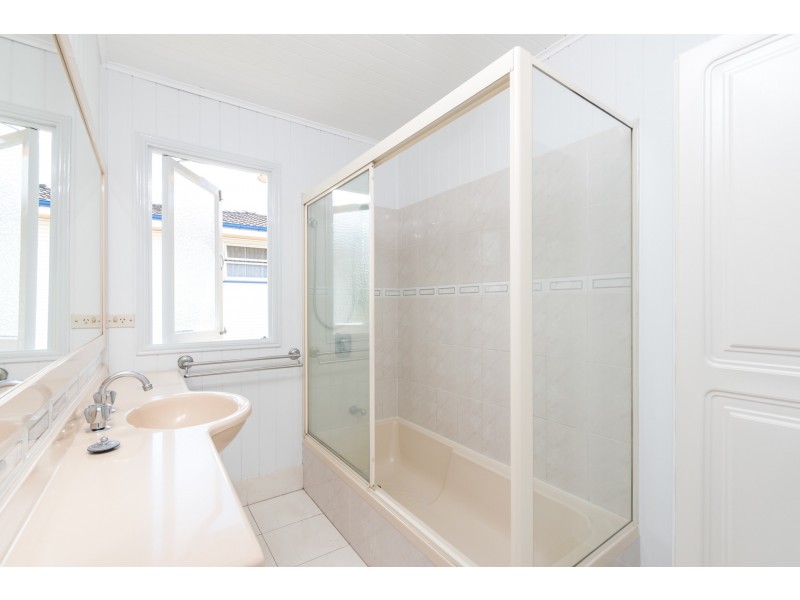 26 Arrunga Street, Coopers Plains QLD 4108