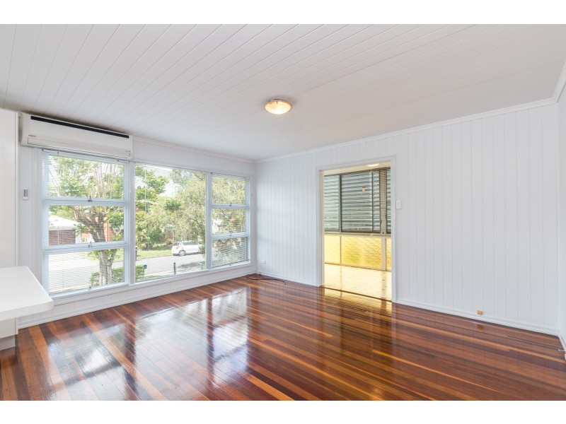 26 Arrunga Street, Coopers Plains QLD 4108