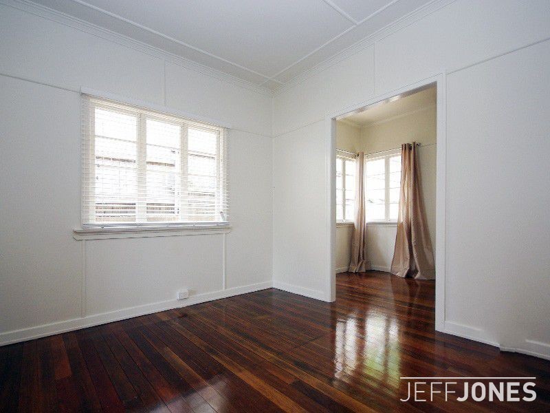 26 Frederick Street, Annerley QLD 4103