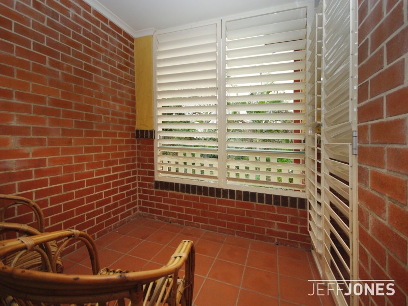 B3/52 Baron Street, Greenslopes QLD 4120