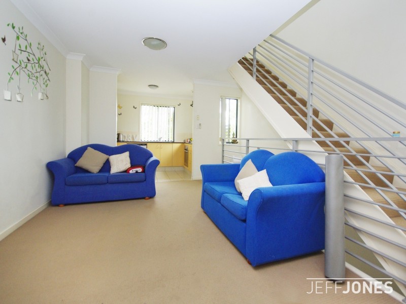 11/96 Marquis Street, Greenslopes QLD 4120