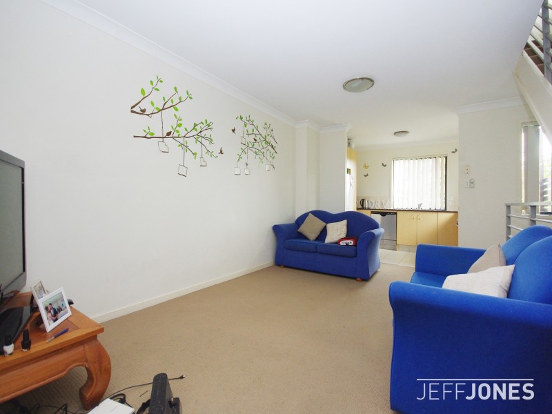 11/96 Marquis Street, Greenslopes QLD 4120