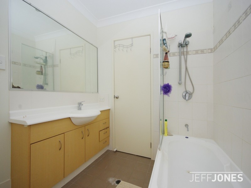 11/96 Marquis Street, Greenslopes QLD 4120