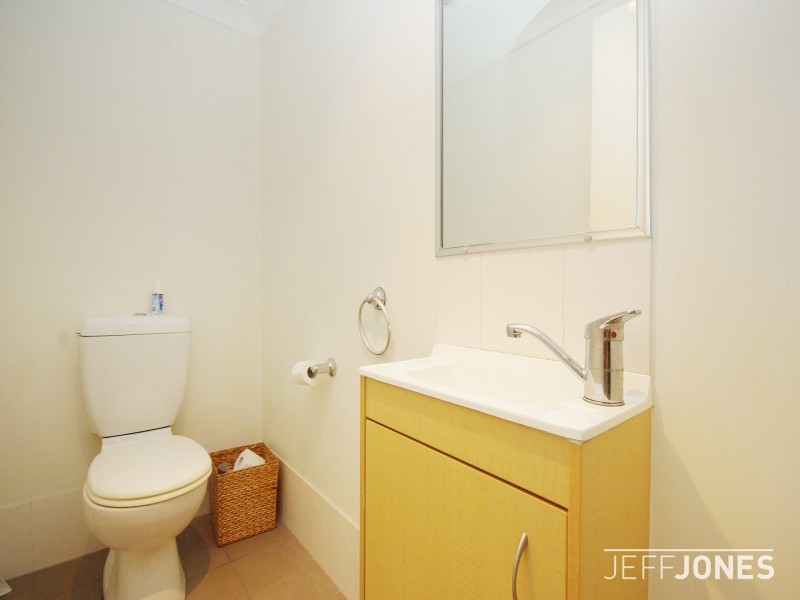 11/96 Marquis Street, Greenslopes QLD 4120