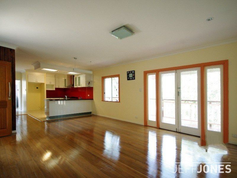 86 Nicholson Street, Greenslopes QLD 4120