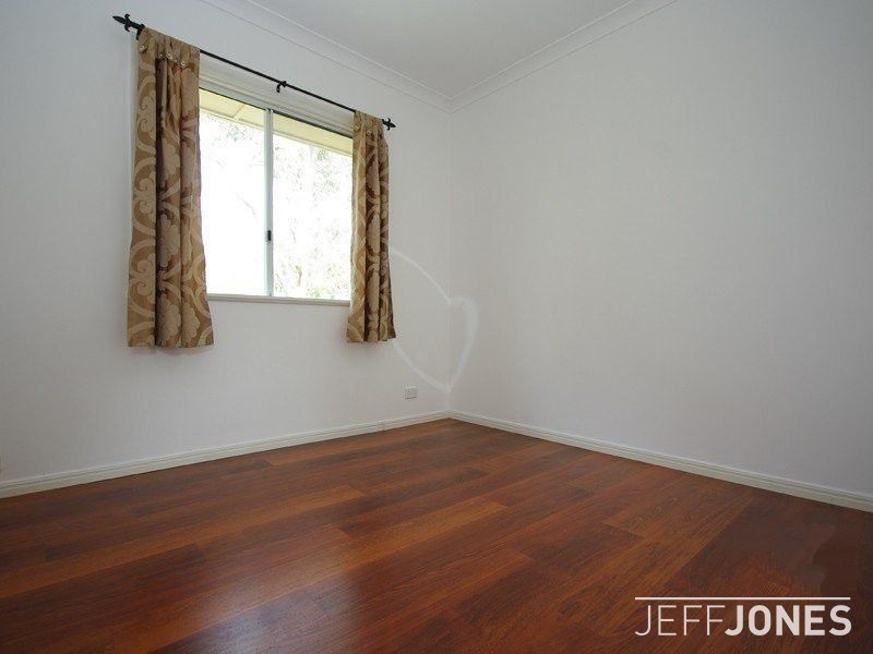 86 Nicholson Street, Greenslopes QLD 4120