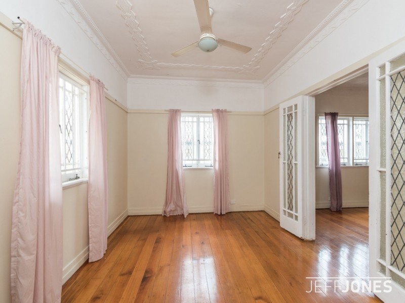 27 Pelham Street, Coorparoo QLD 4151