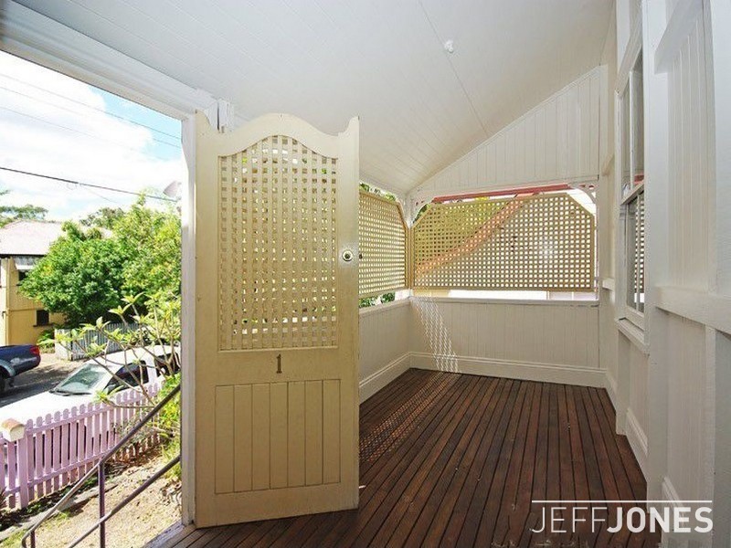 1 Sword Street, Woolloongabba QLD 4102
