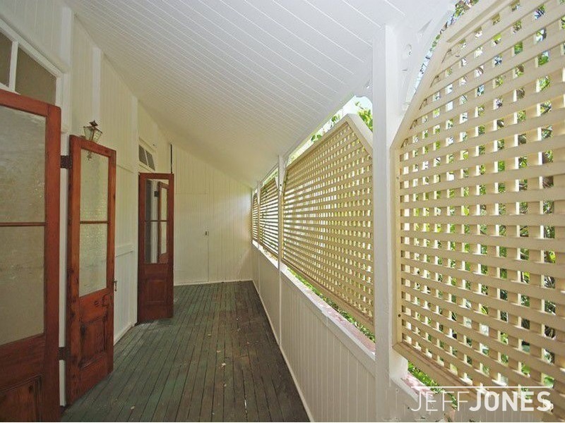 1 Sword Street, Woolloongabba QLD 4102