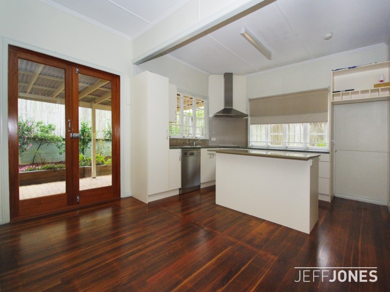 18 Beanga Street, Greenslopes QLD 4120