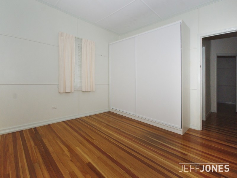 18 Beanga Street, Greenslopes QLD 4120