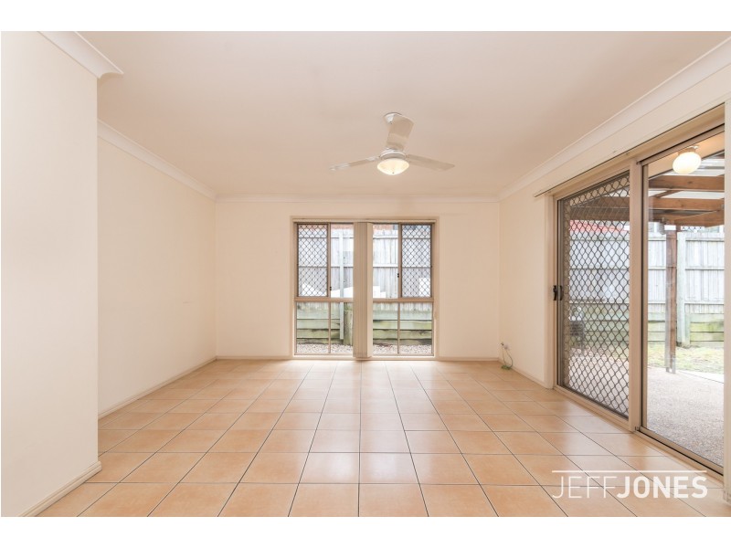 8 Appleton Street, Carindale QLD 4152