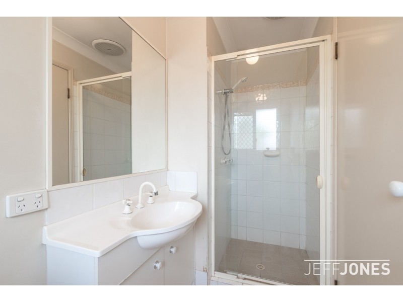 8 Appleton Street, Carindale QLD 4152