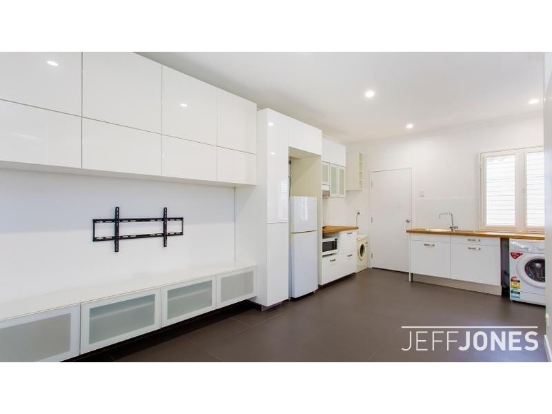 65 Hunter Street, Greenslopes QLD 4120