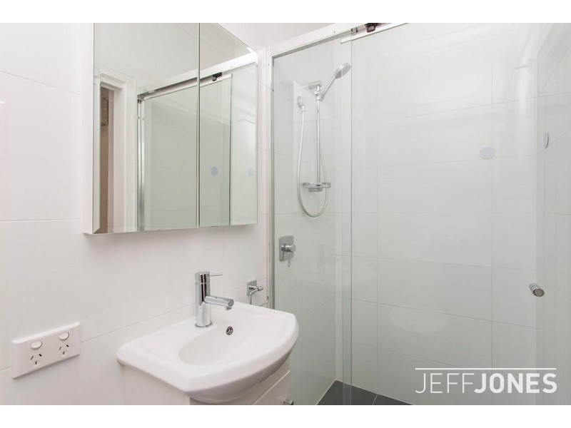 65 Hunter Street, Greenslopes QLD 4120