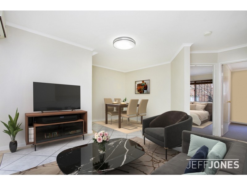 2/84 Victoria Terrace, Greenslopes QLD 4120