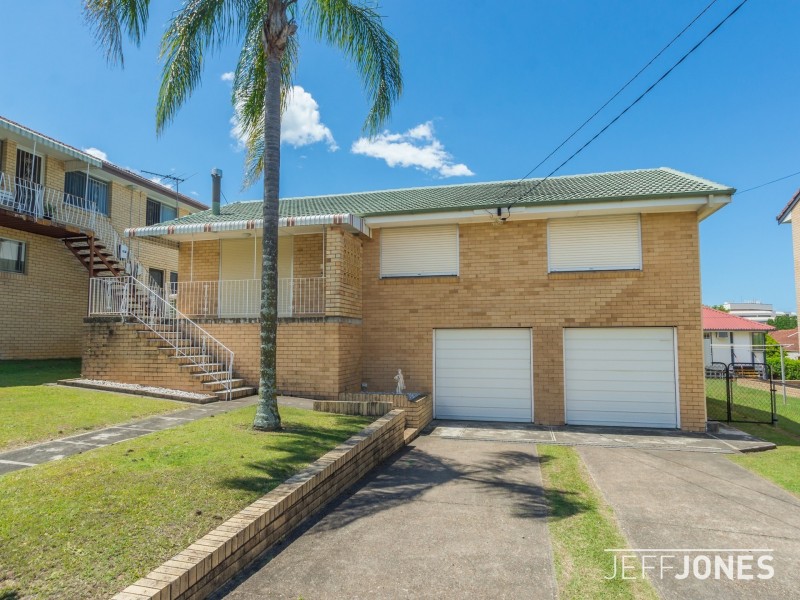 76 Curwen Terrace, Chermside QLD 4032