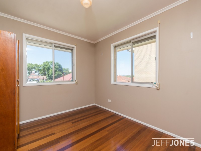 76 Curwen Terrace, Chermside QLD 4032