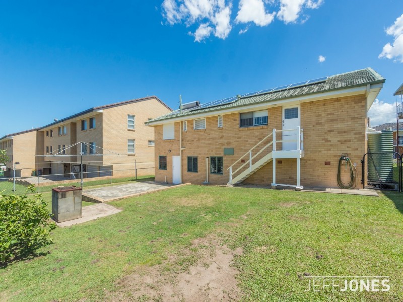 76 Curwen Terrace, Chermside QLD 4032