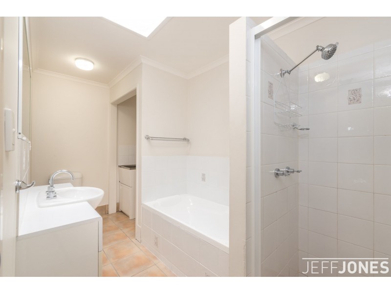 4/14 Harold Street, Holland Park QLD 4121