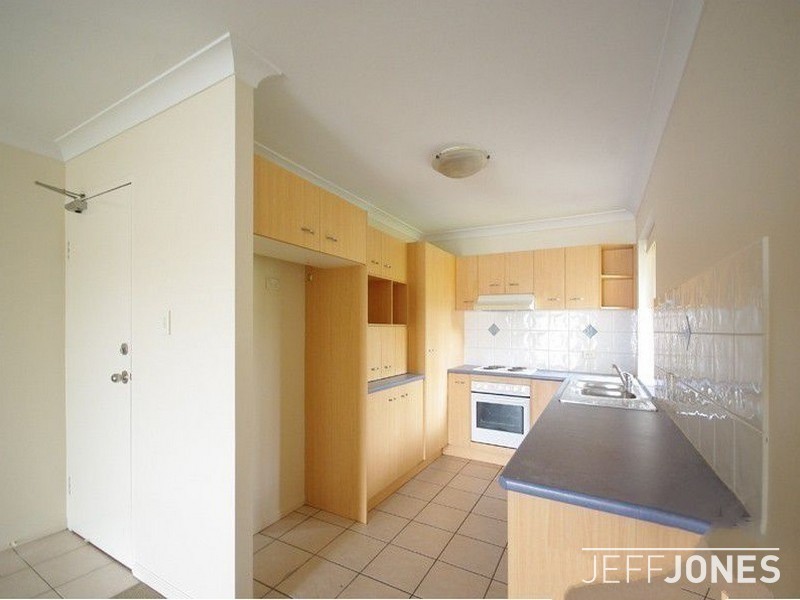 1/23 Cleveland Street, Greenslopes QLD 4120