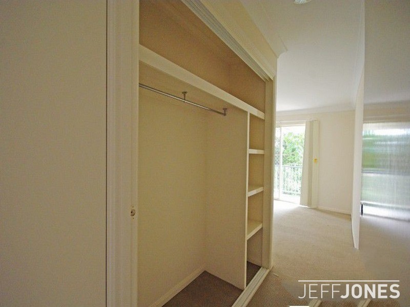 1/23 Cleveland Street, Greenslopes QLD 4120