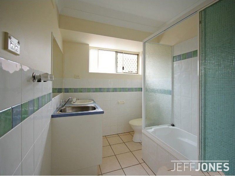 1/23 Cleveland Street, Greenslopes QLD 4120