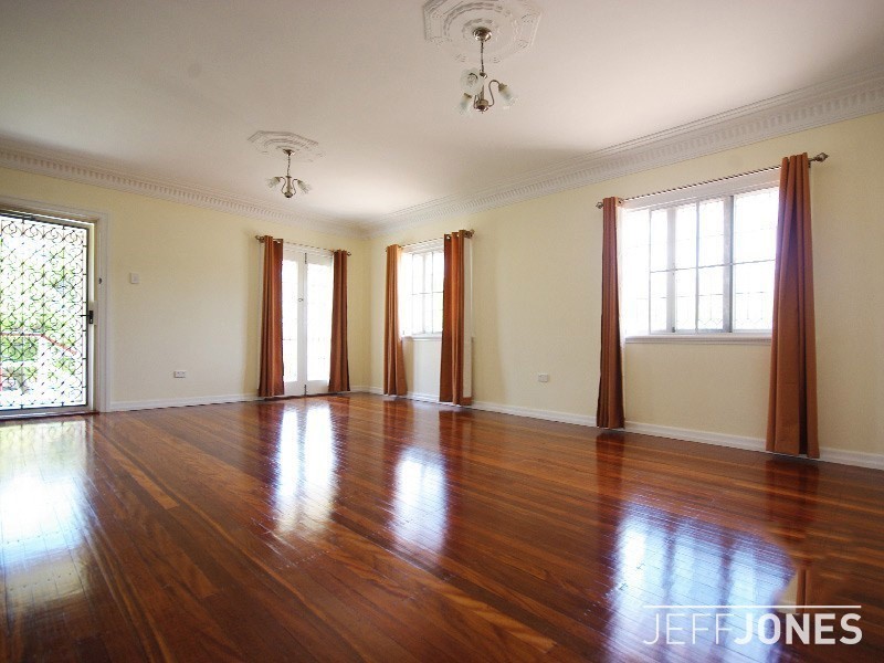 193 Cracknell Road, Tarragindi QLD 4121