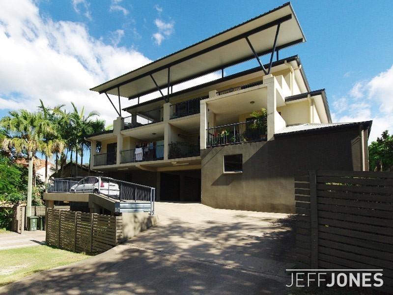 2/57 Sandford Street, St Lucia QLD 4067