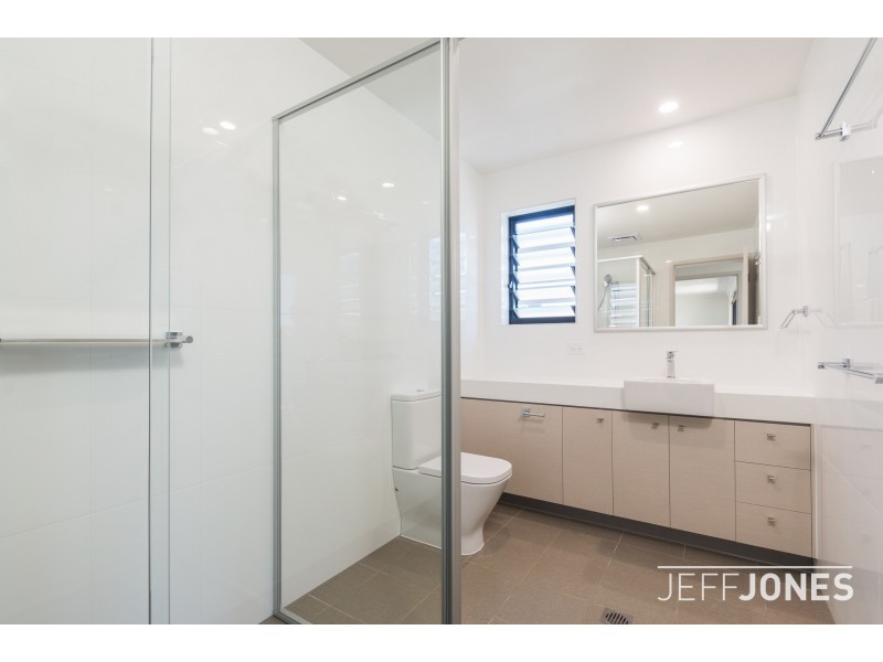 8/61 Hunter Street, Greenslopes QLD 4120