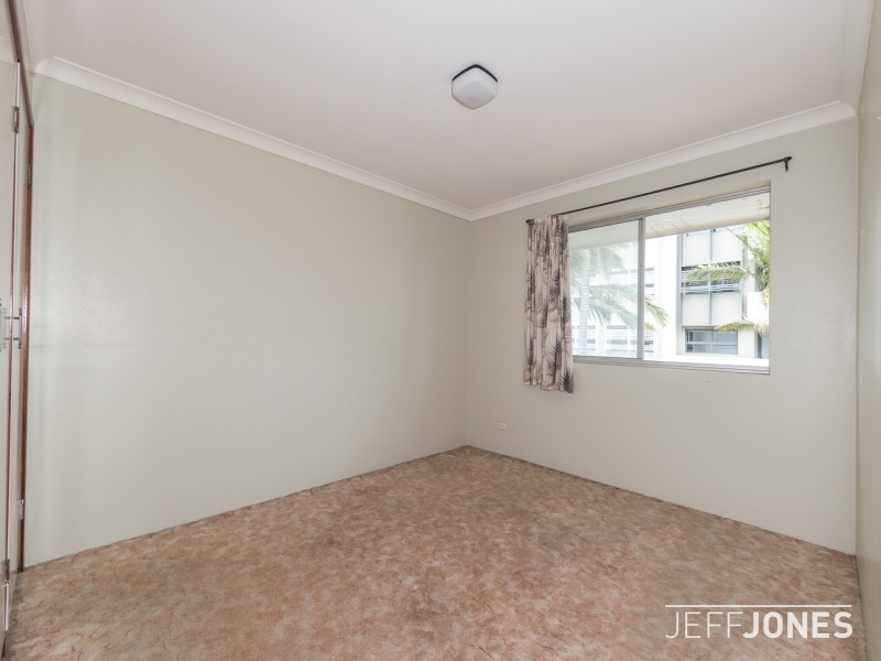 6/64 Carl Street, Woolloongabba QLD 4102
