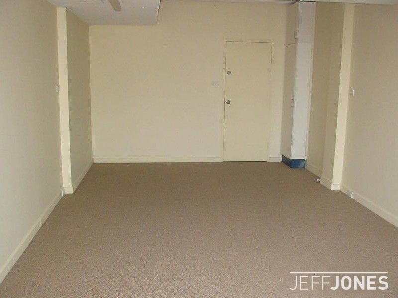 92 Layard Street, Holland Park QLD 4121