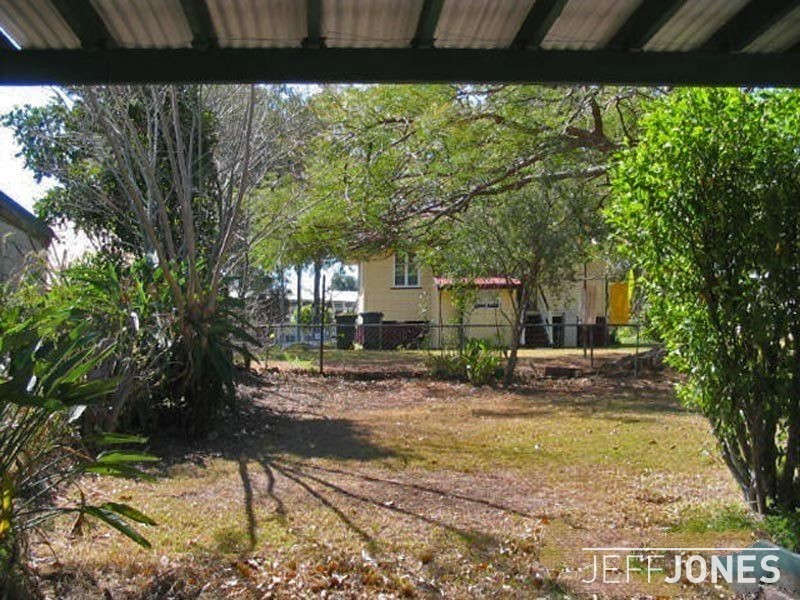 92 Layard Street, Holland Park QLD 4121