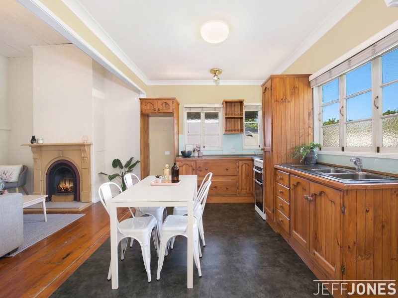 203 Cornwall Street, Greenslopes QLD 4120