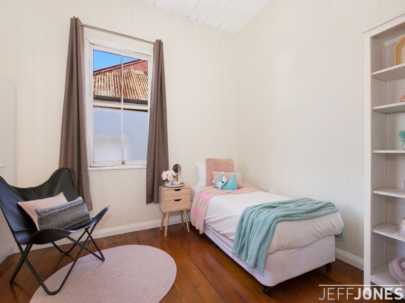 203 Cornwall Street, Greenslopes QLD 4120