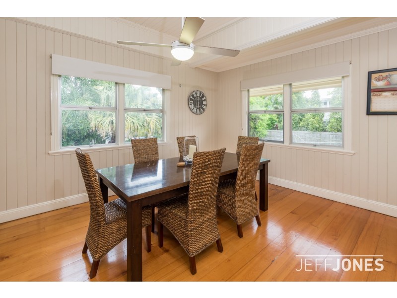 9 Rochdale Avenue, Tarragindi QLD 4121