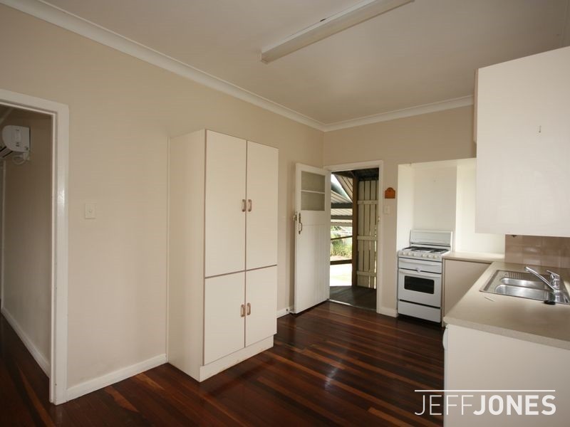 68 Burn Street, Camp Hill QLD 4152