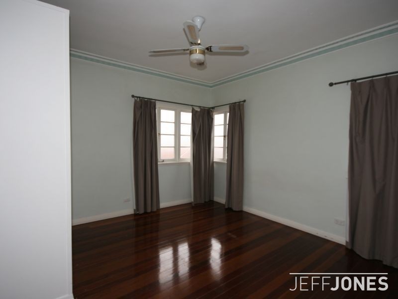 68 Burn Street, Camp Hill QLD 4152