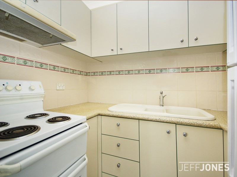 A1/52 Baron Street, Greenslopes QLD 4120