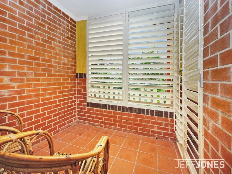 A1/52 Baron Street, Greenslopes QLD 4120