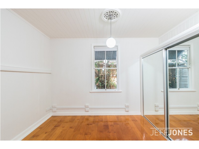 26b Juliette Street, Annerley QLD 4103
