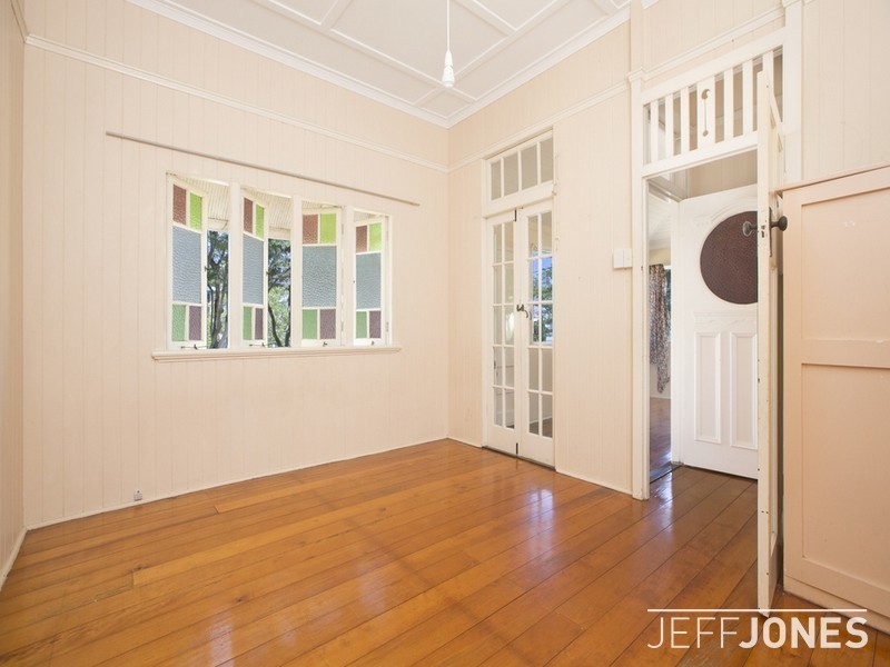 30 Gordon Street, Greenslopes QLD 4120