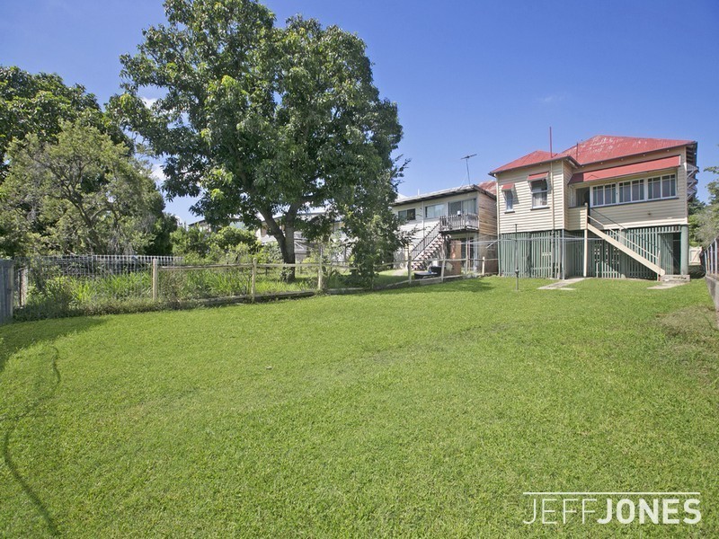 30 Gordon Street, Greenslopes QLD 4120