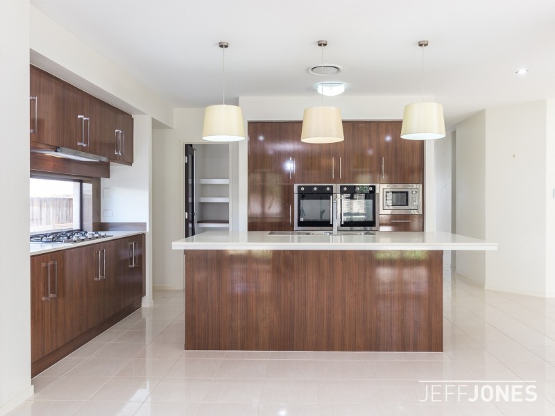 52 Obrist Place, Rochedale QLD 4123