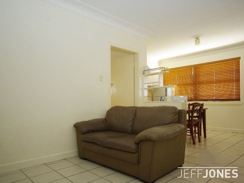 8/243 Old Cleveland Road, Coorparoo QLD 4151