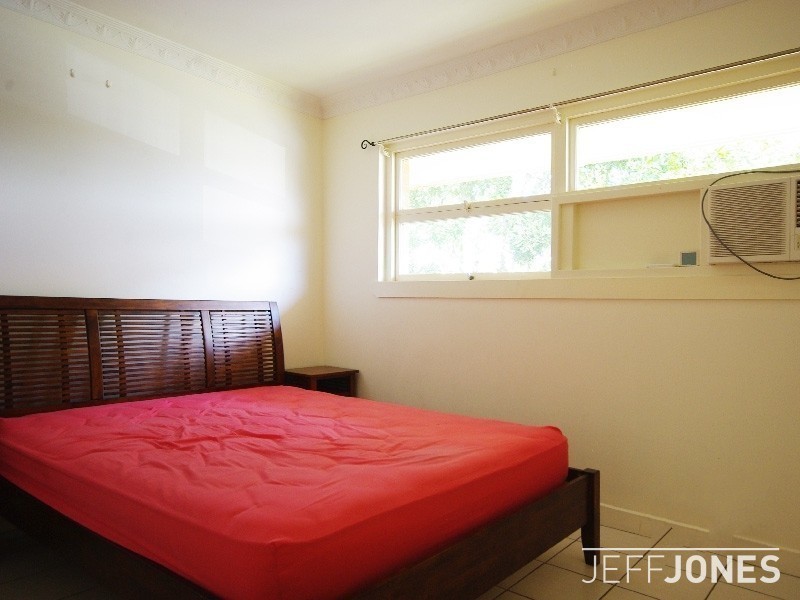 8/243 Old Cleveland Road, Coorparoo QLD 4151