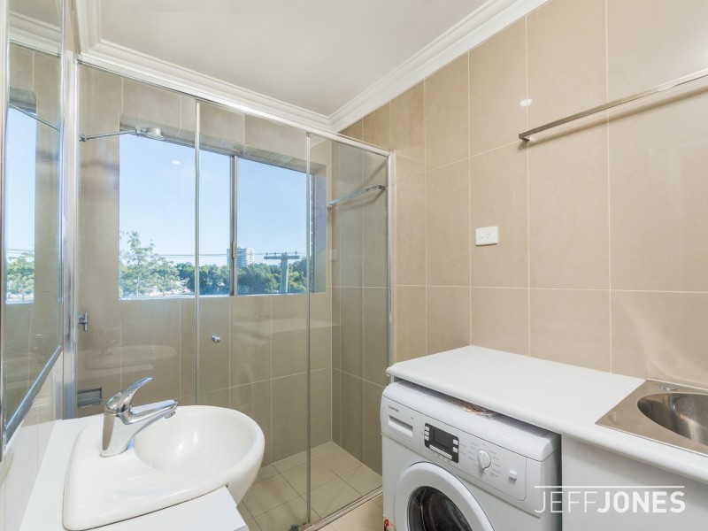 7/16 Regina Street, Greenslopes QLD 4120